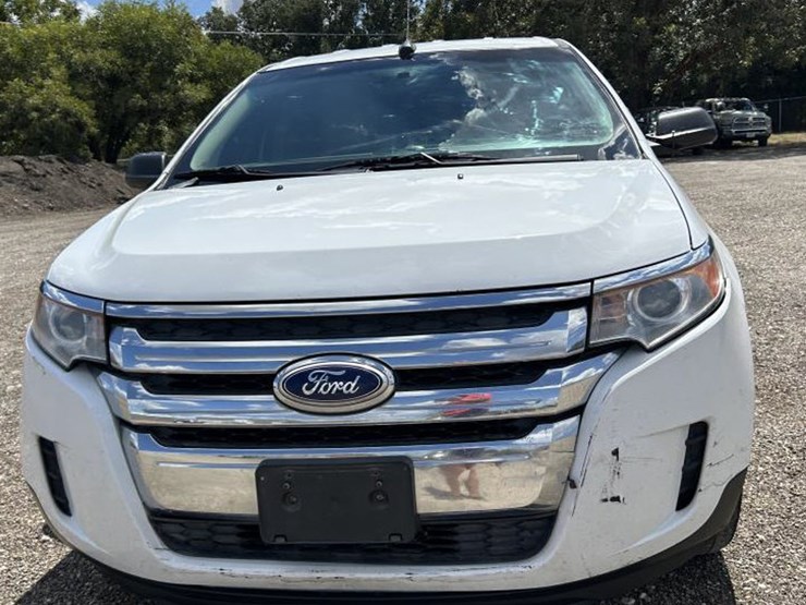 2014-ford-edge-image-2