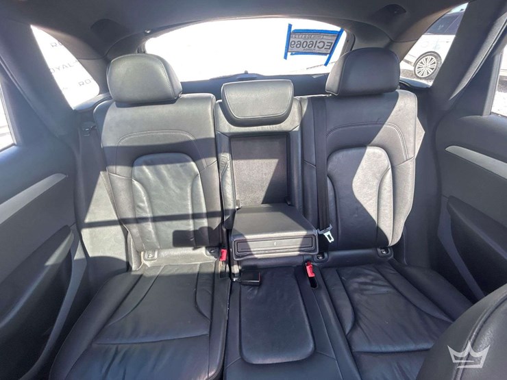 2011-audi-q5-image-21
