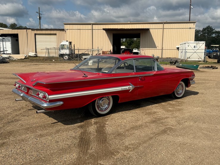 #128-•-1960-chevrolet-impala-2-door-hardtop-–-348-v8-image-36