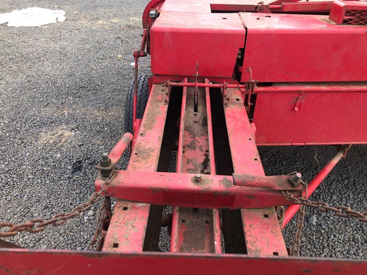 massey-ferguson-12-image-7
