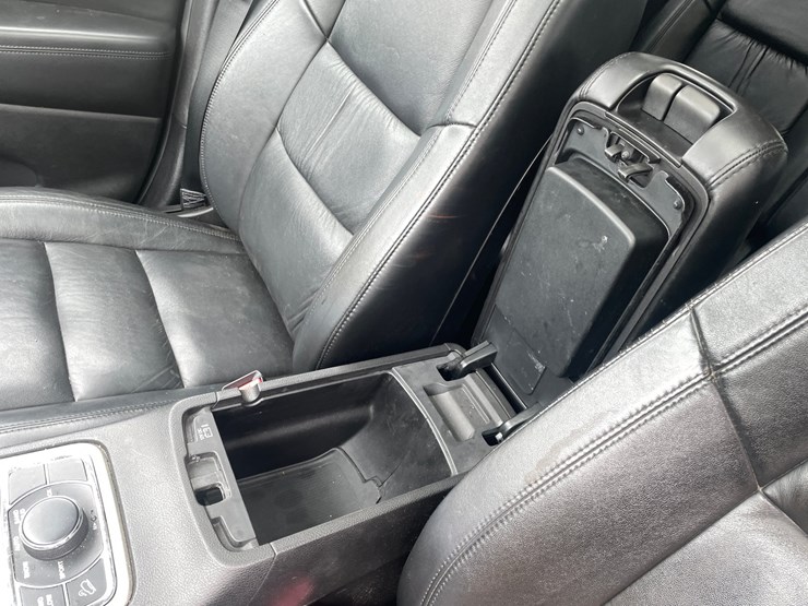 2011-jeep-grand-cherokee-laredo-image-92