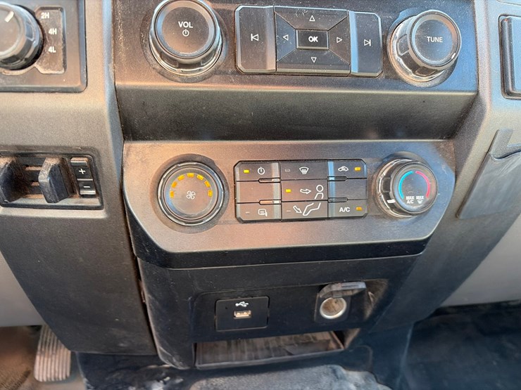 2019-ford-f550-image-48