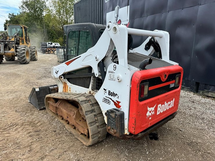 2019-bobcat-t595-image-4