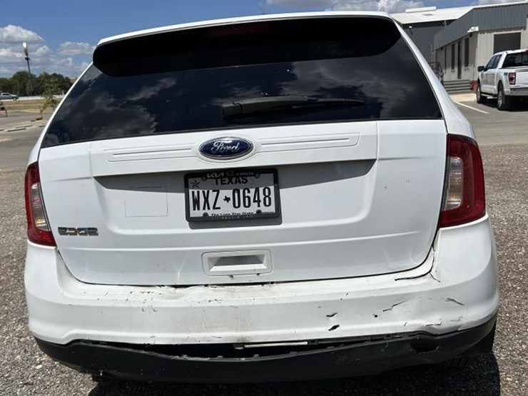 2014-ford-edge-image-5