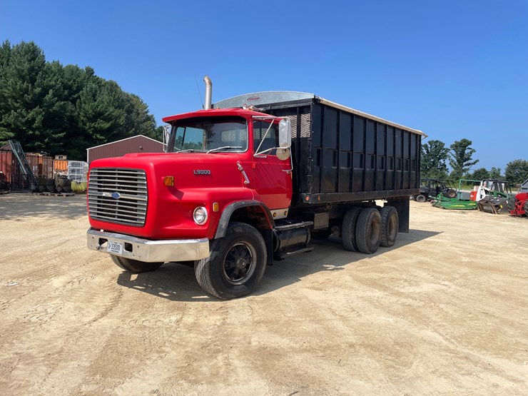 1980-ford-l9000-image-1