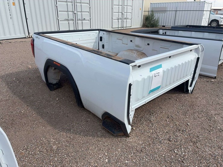 2019-2023-gmc-sierra-truck-bed-image-3