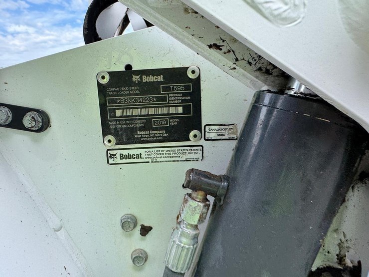 2019-bobcat-t595-image-31