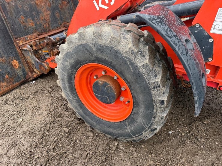 2023-kubota-r540-image-17