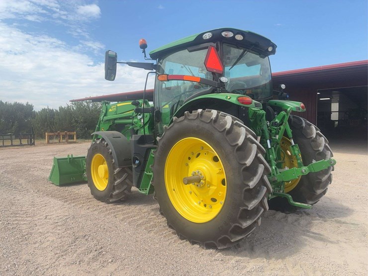 2022-john-deere-r-image-3