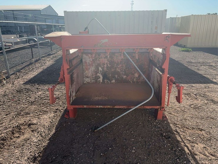 trash-compactor-image-6