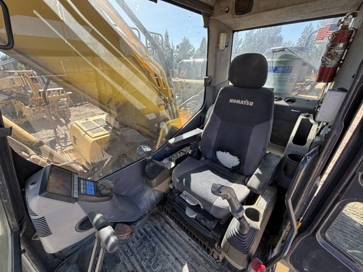 2013-komatsu-pc360-lc-10-image-37