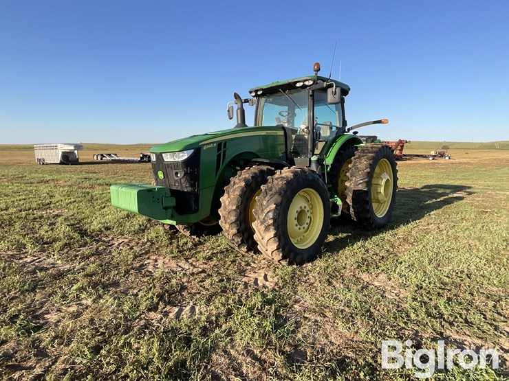 2014-john-deere-8345r-image-1