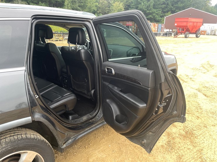 2011-jeep-grand-cherokee-laredo-image-51