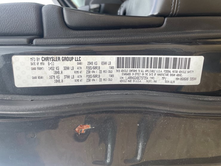 2011-jeep-grand-cherokee-laredo-image-137