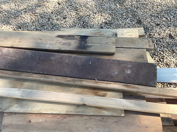 #3869-•-pallet-of-misc.-lumber-image-10