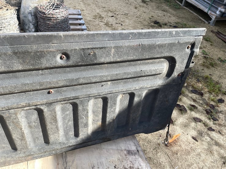 #3877-•-ford-super-duty-tailgate-image-13