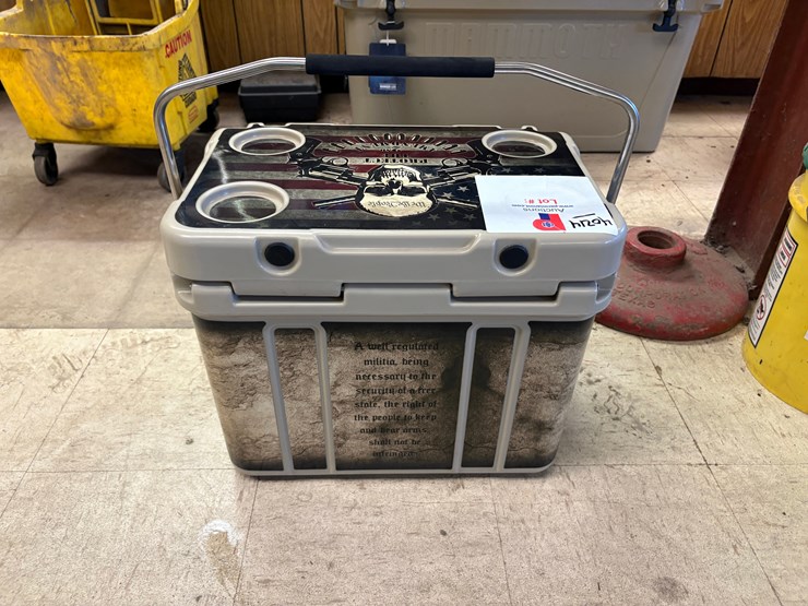 unused-mammoth-30qt-cooler-image-2