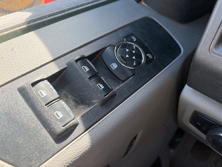 2019-ford-f550-image-51