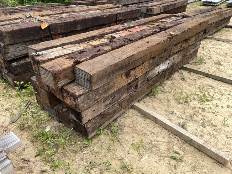 #3446-•-bundle-of-(16)-railroad-ties-image-3