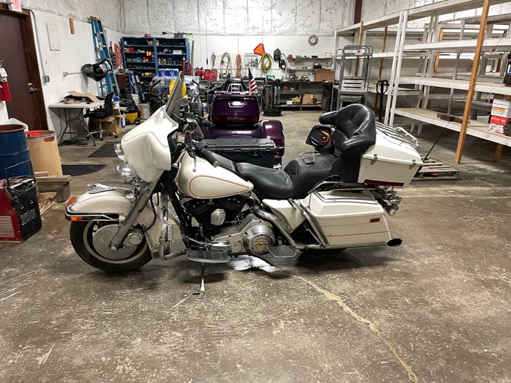 #1251-•-1986-harley-davidson-electric-glide-classic-motorcycle-(has-wi-title)-image-72