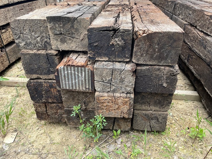 #3448-•-bundle-of-(16)-railroad-ties-image-6