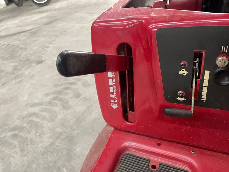 #3852-•-murray-30"-riding-lawnmower-image-26