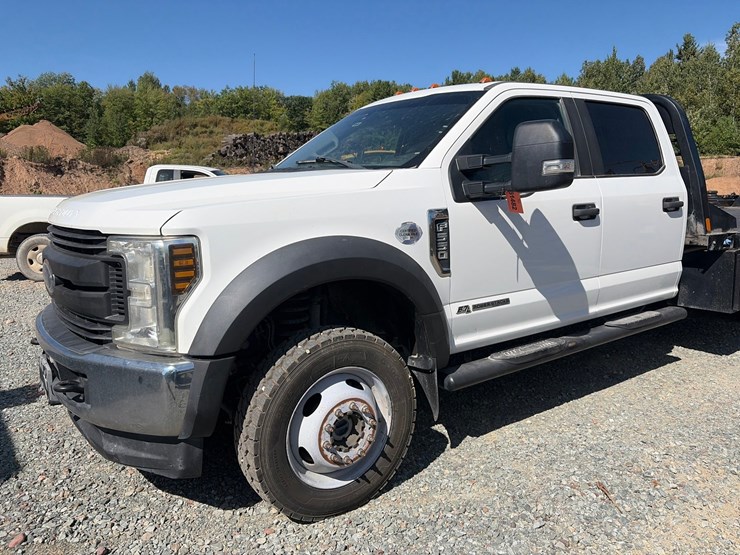 2019-ford-f550-image-9