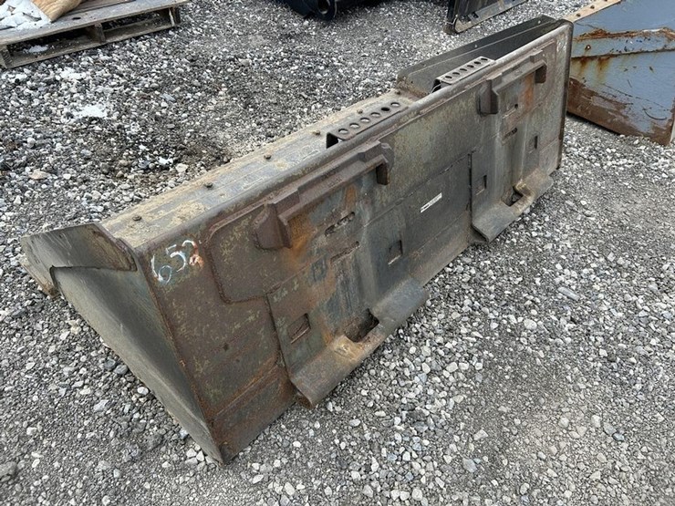 68”-skid-steer-bucket-image-3