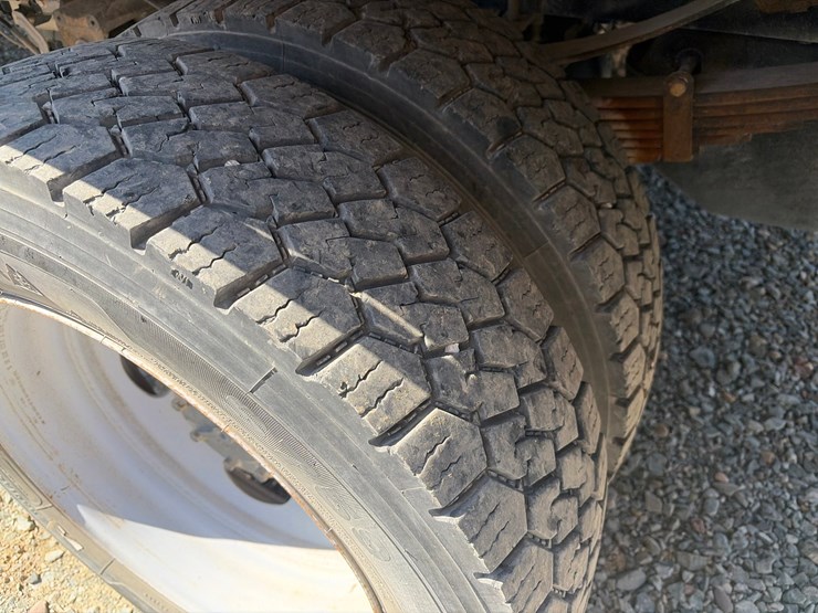 2019-ford-f550-image-57