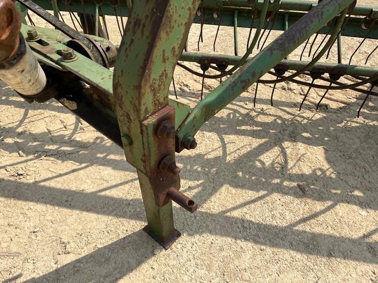 john-deere-350-image-13
