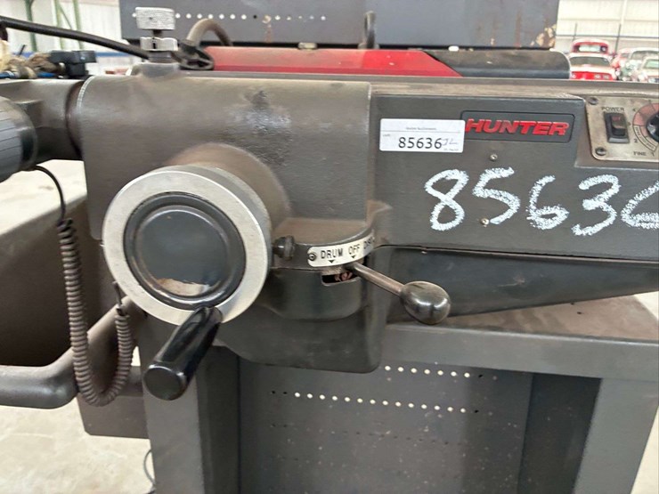 bl505-hunter-precision-brake-service-image-6