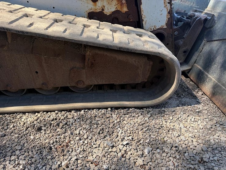 2015-bobcat-t770-image-14