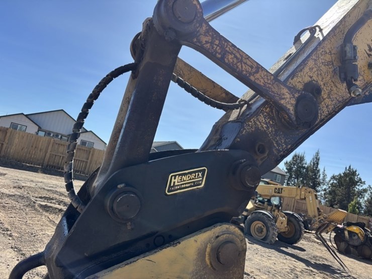 2013-komatsu-pc360-lc-10-image-27