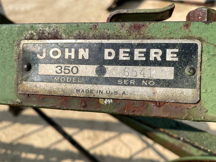 john-deere-350-image-9