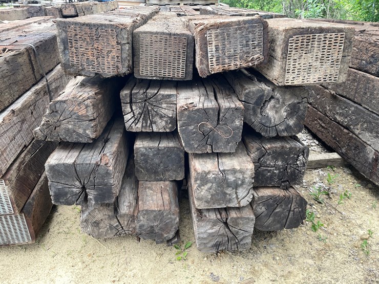 #3451-•-bundle-of-(16)-railroad-ties-image-6