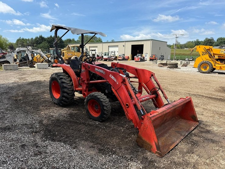 2018-kubota-l2501hst-image-6