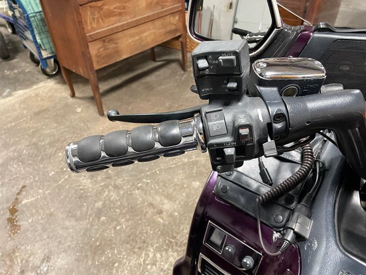 #301-•-1995-honda-goldwing-trike-(has-wi-title)-image-52