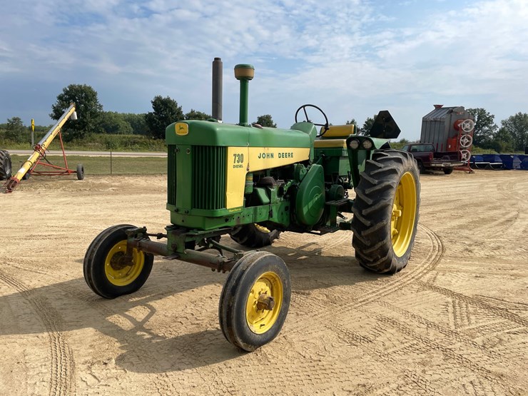 john-deere-730-image-1