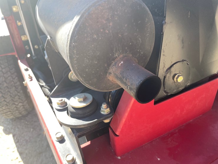 #1252-•-toro-328d-groundmaster-front-cut-diesel-mower-image-44