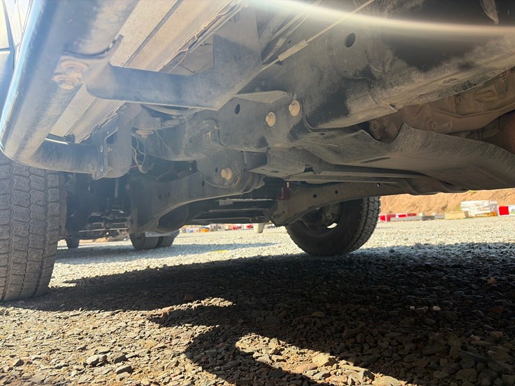 2019-ford-f550-image-31