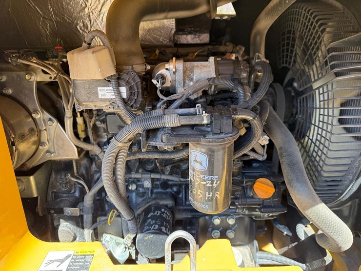 2021-deere-50g-image-14