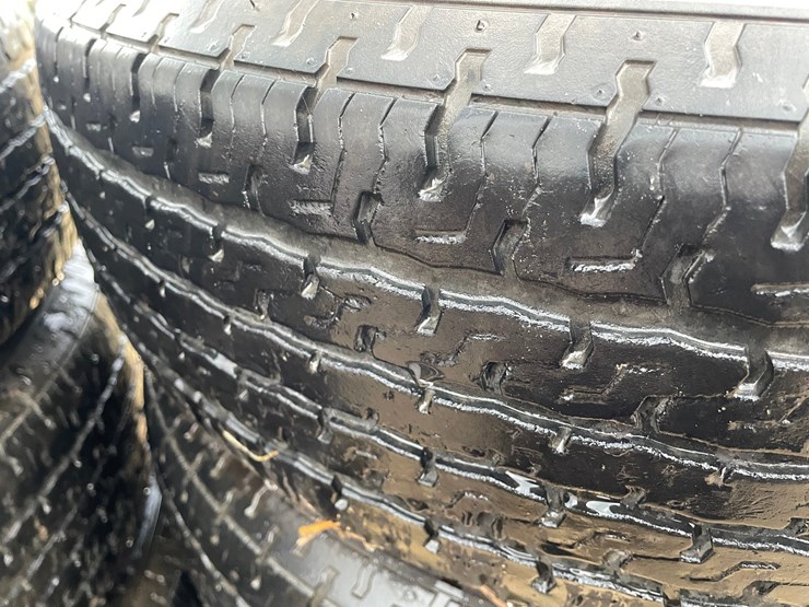 #3879-•-(6)-st-235/80r16-trailer-tires-image-11