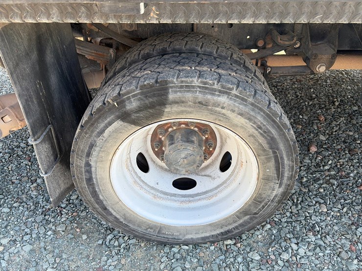 2019-ford-f550-image-58