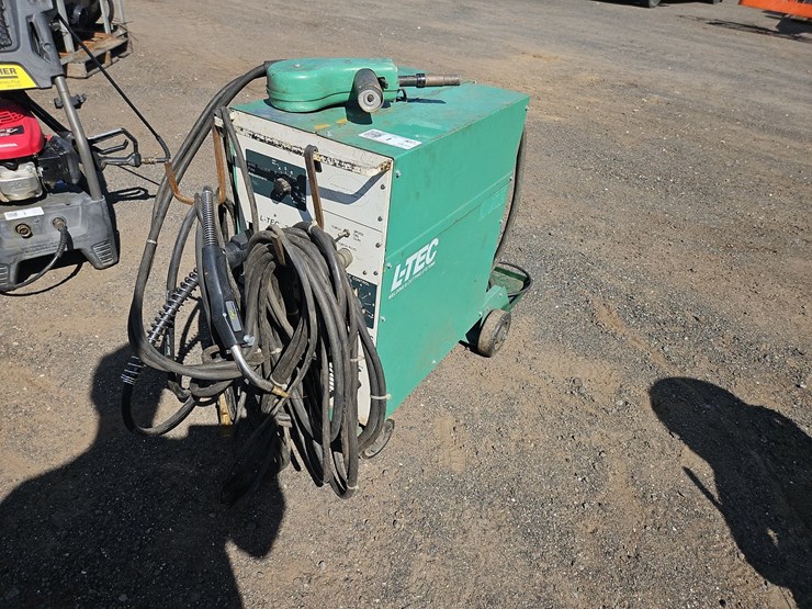 l-tec-225-welder-image-1