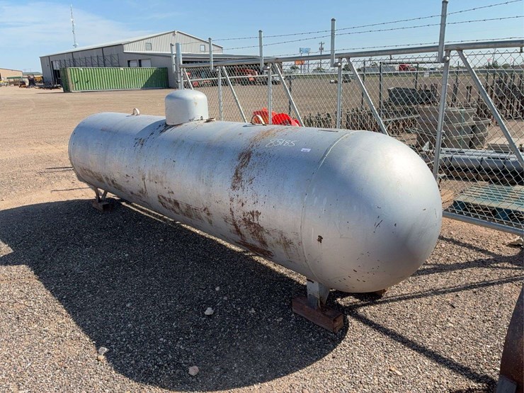 silver-tank-image-2