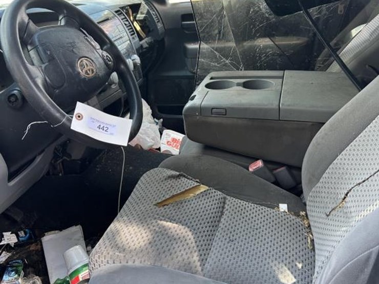2013-toyota-tundra-image-8