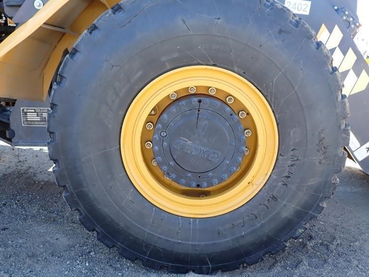 2023-xcmg-xc948u-image-11