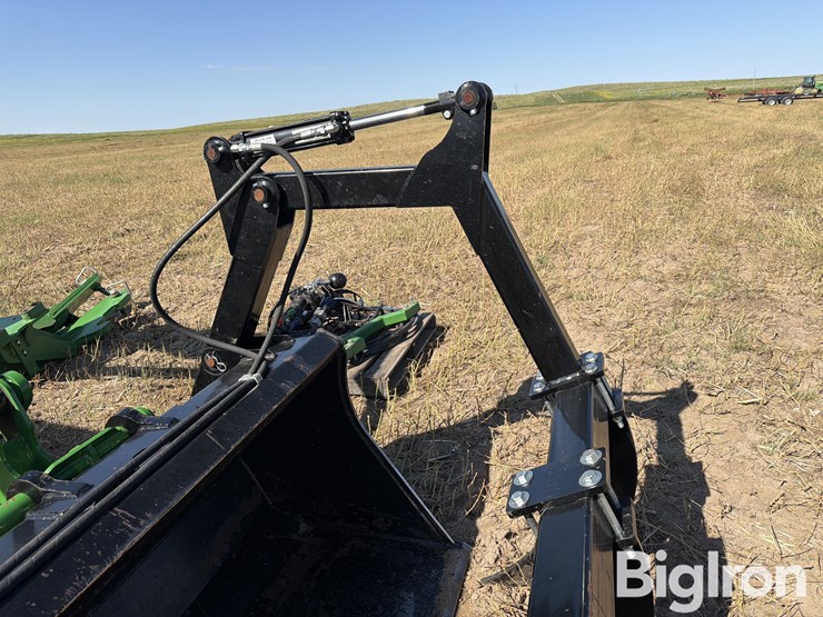 super-stars-8300-auto-level-grapple-loader-image-9