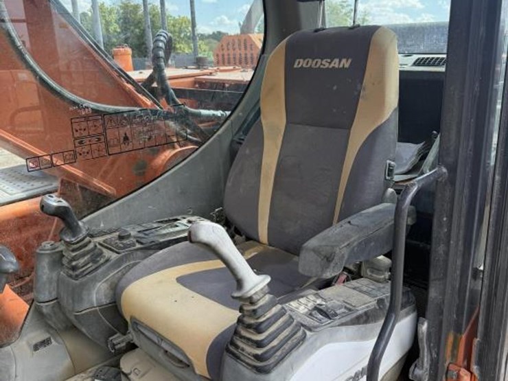 doosan-dx225-lc-3-image-18