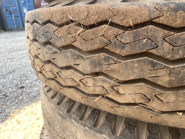 #3860-•-(5)-9.00-x-20.00-rims-and-tires-image-12